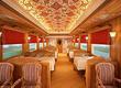 Изысканный поезд Maharaja Express, Индия.
